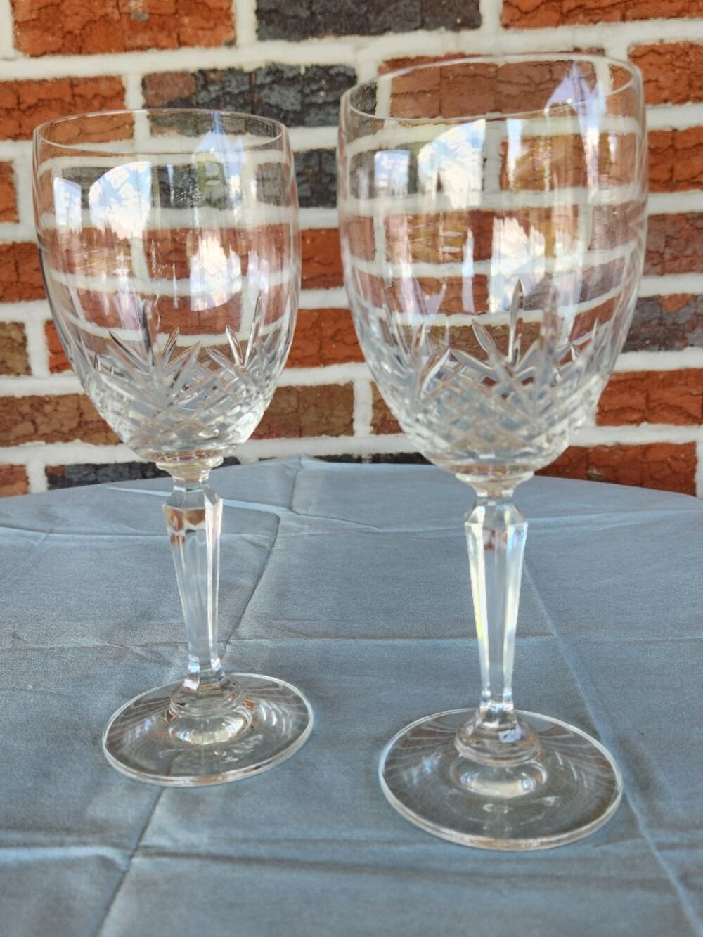 Classic Collection Crystal Wine Glasses - Set of 2